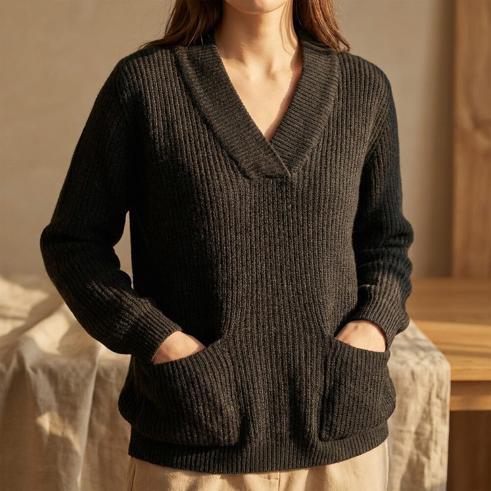 DD Sloane Vintage V-Neck Lambswool Sweater Womens Small 90s Y2K Dark Academia
